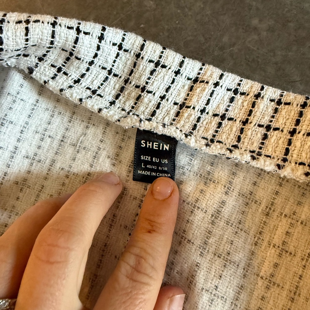 Chic Black and White Plaid Vest and Skirt Set - Picture 6 of 7